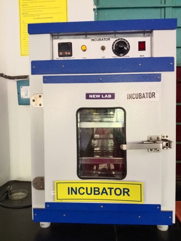 Bacteriological Incubator